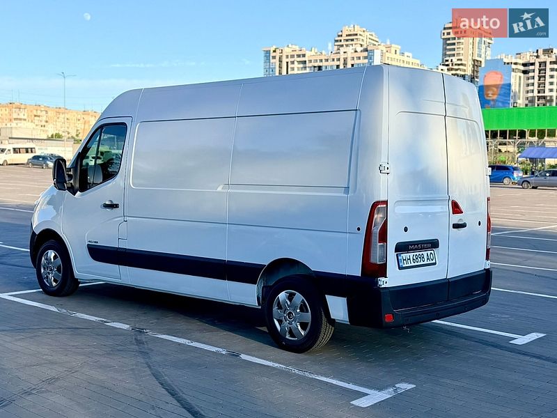 Вантажний фургон Renault Master 2012 в Одесі