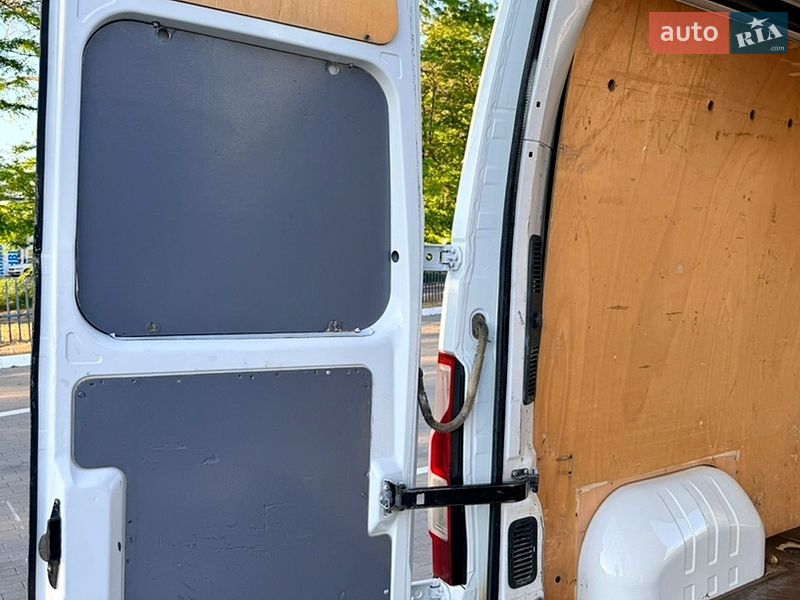 Вантажний фургон Renault Master 2012 в Одесі