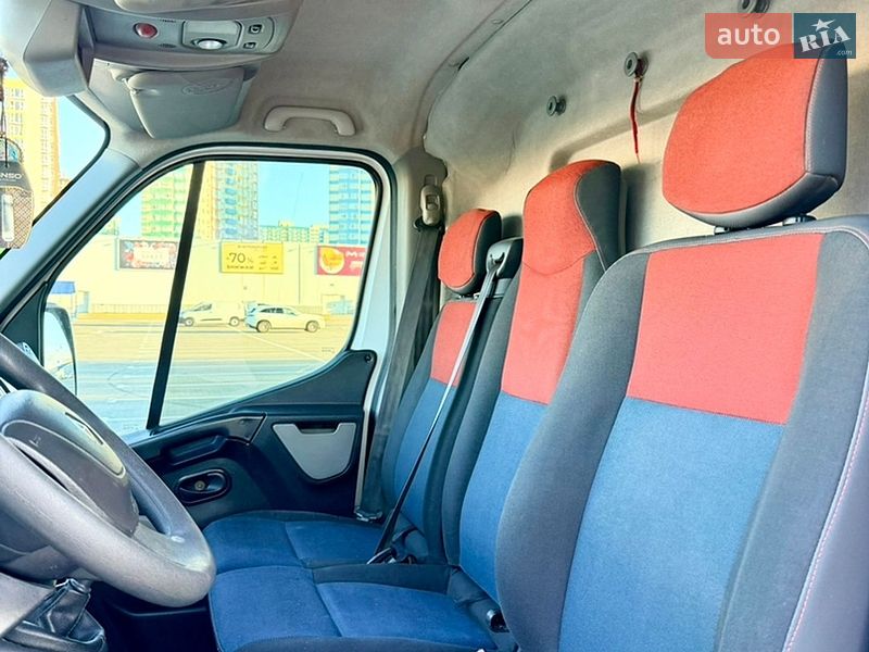 Вантажний фургон Renault Master 2012 в Одесі