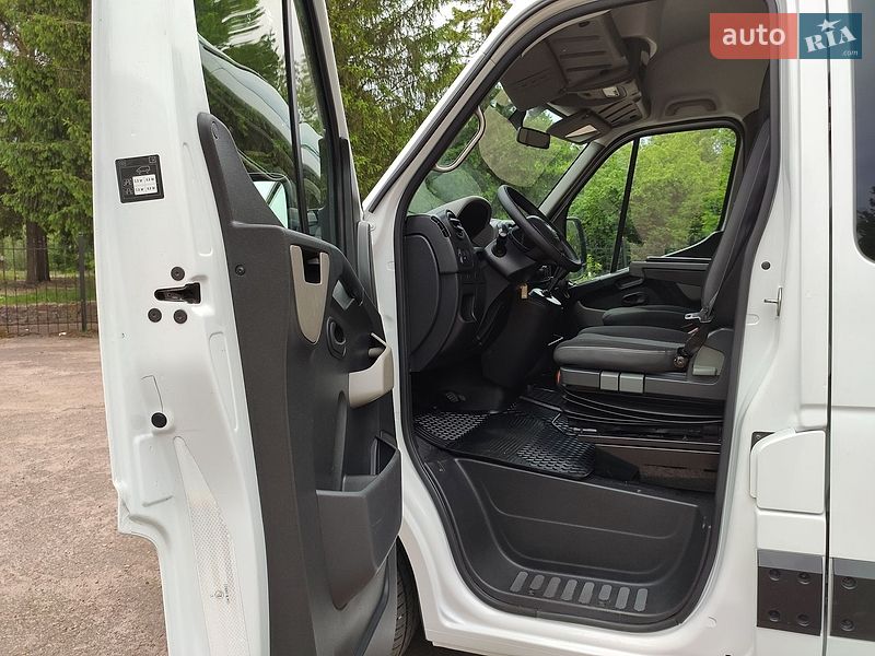 Грузовой фургон Renault Master 2017 в Бердичеве