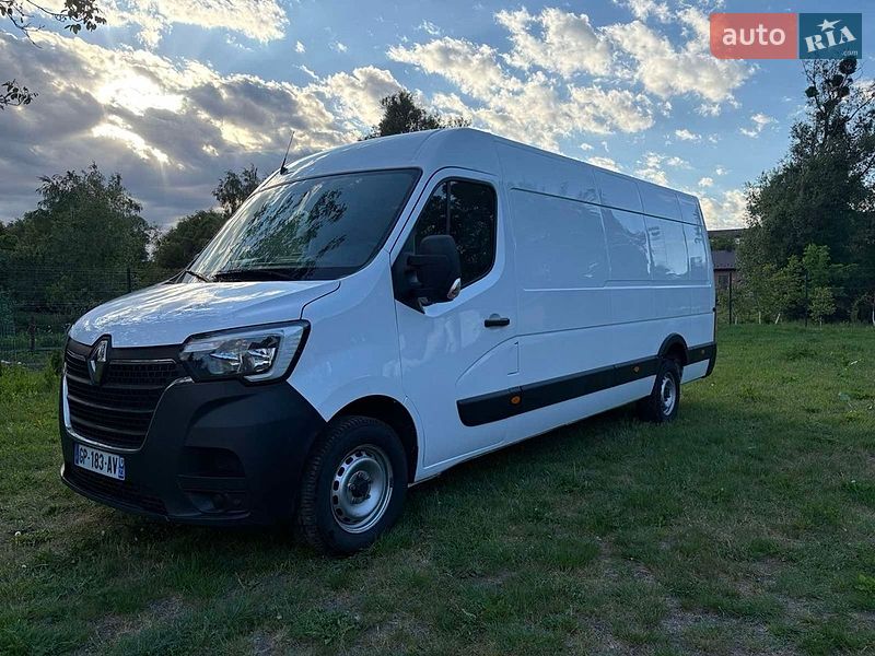 Грузовой фургон Renault Master 2023 в Радивилове