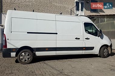 Грузовой фургон Renault Master 2015 в Львове