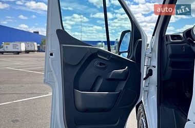 Грузовой фургон Renault Master 2022 в Киеве