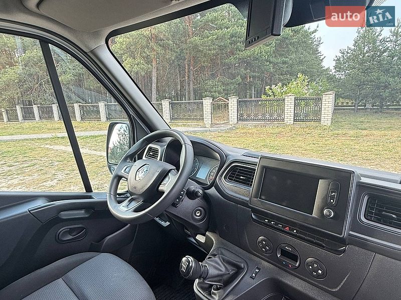 Вантажний фургон Renault Master 2020 в Володимирці