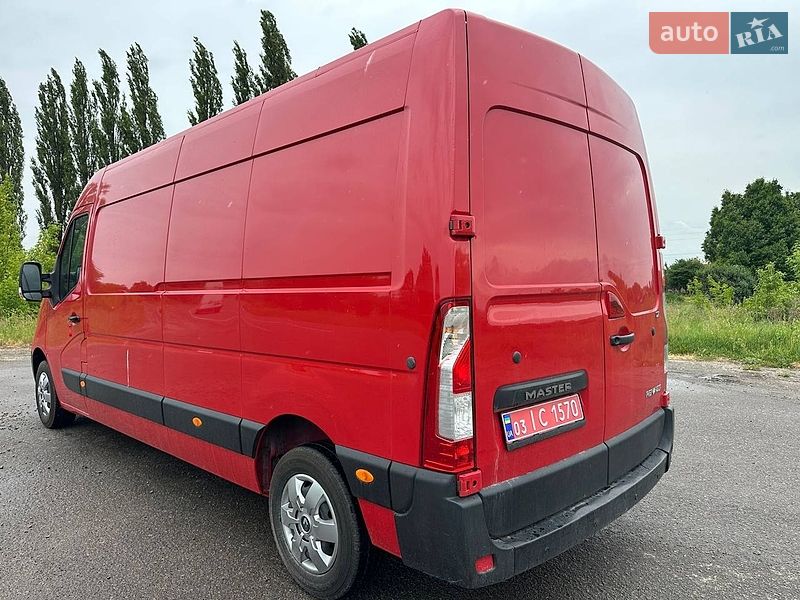 Грузовой фургон Renault Master 2017 в Дубно