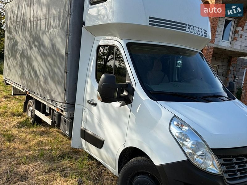 Грузовой фургон Renault Master 2016 в Ужгороде