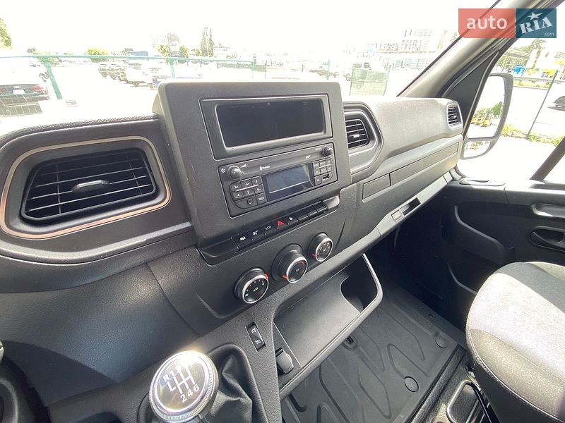 Тентованый Renault Master 2021 в Киеве