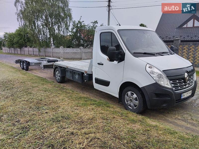 Эвакуатор Renault Master 2017 в Дубно