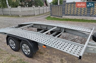 Эвакуатор Renault Master 2017 в Дубно