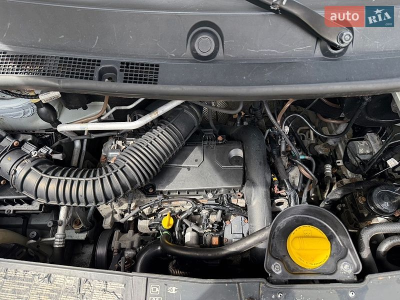 Автовоз Renault Master 2013 в Днепре