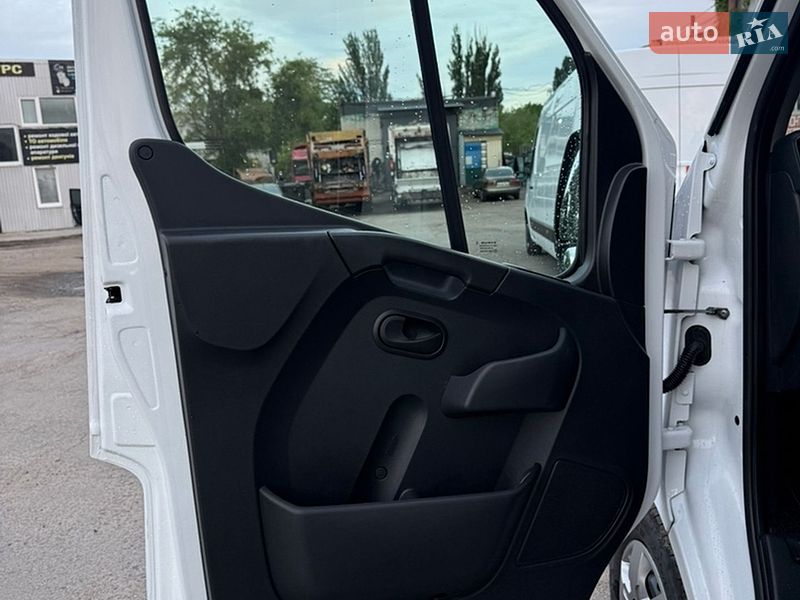 Грузовой фургон Renault Master 2021 в Днепре