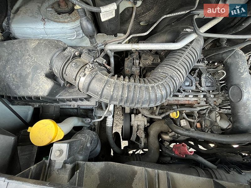Тентований Renault Master 2014 в Чернівцях