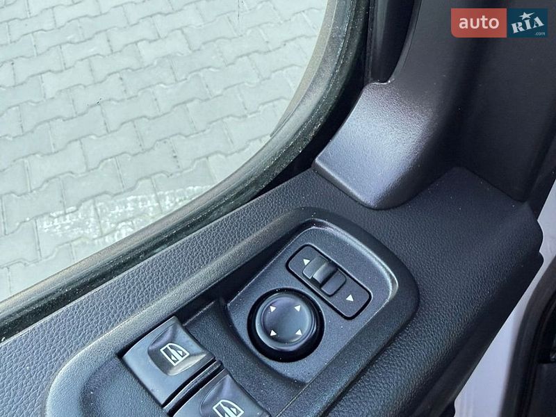 Грузовой фургон Renault Master 2023 в Днепре