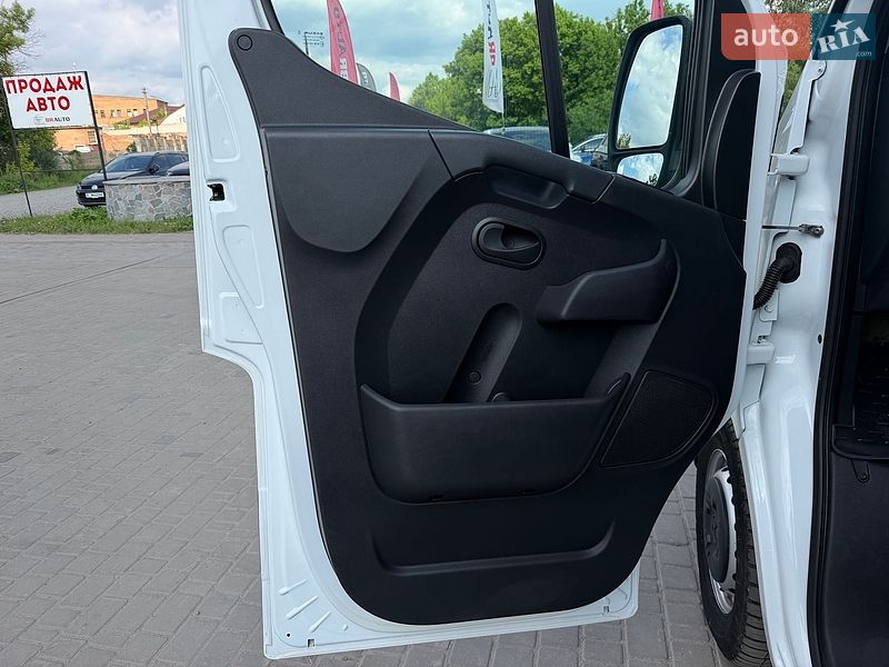 Грузовой фургон Renault Master 2022 в Бердичеве