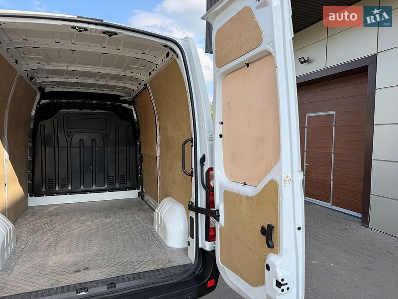 Грузовой фургон Renault Master 2022 в Бердичеве