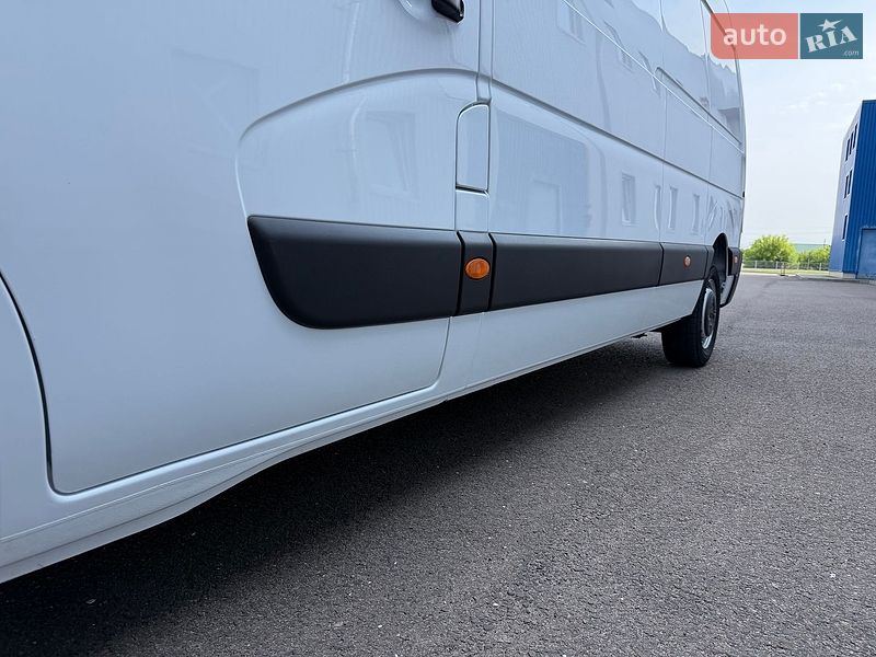 Вантажний фургон Renault Master 2022 в Ковелі