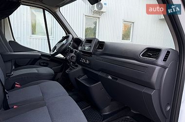 Вантажний фургон Renault Master 2022 в Ковелі