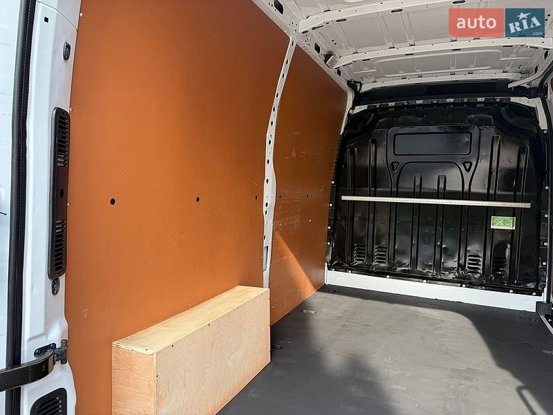 Вантажний фургон Renault Master 2021 в Дубні