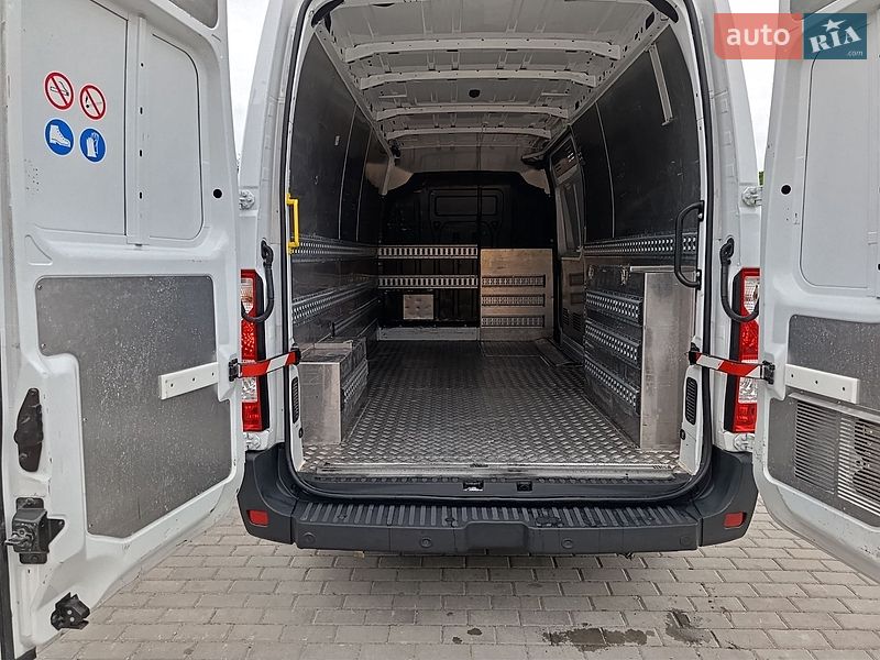 Вантажний фургон Renault Master 2020 в Радехові