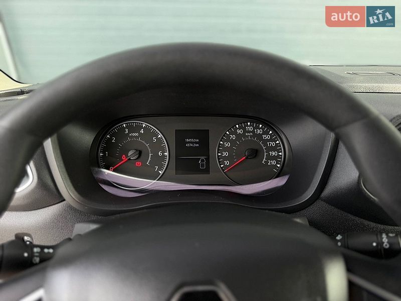 Мікроавтобус вантажний (до 3,5т) Renault Master 2021 в Дубні