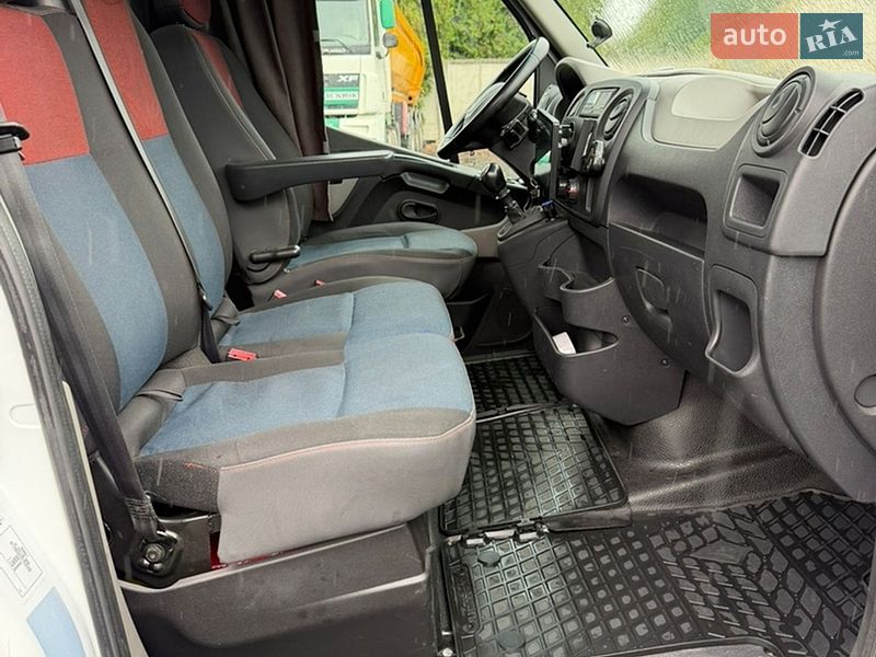 Автовоз Renault Master 2017 в Луцке