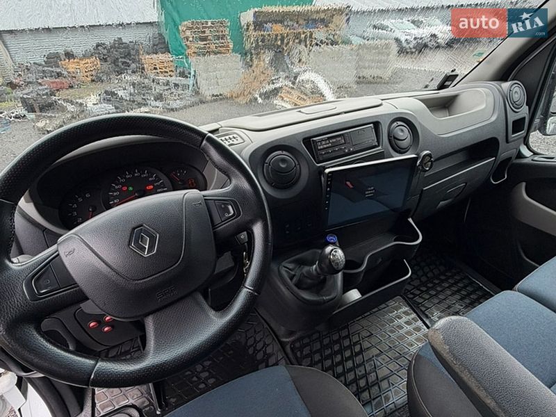 Автовоз Renault Master 2017 в Луцке