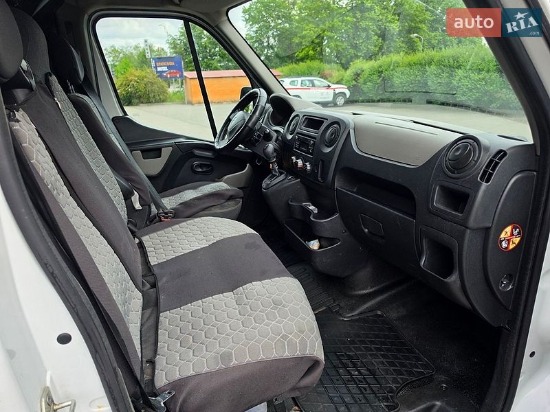 Грузовой фургон Renault Master 2017 в Тернополе