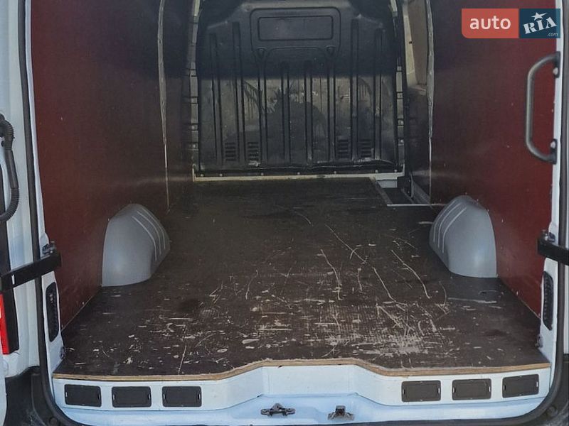 Вантажний фургон Renault Master 2020 в Бердичеві