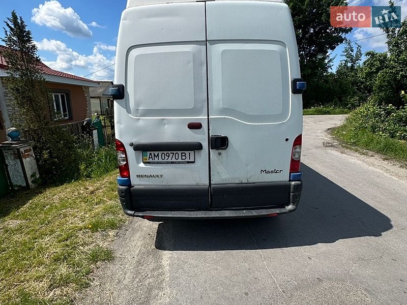 Вантажний фургон Renault Master 2008 в Баранівці