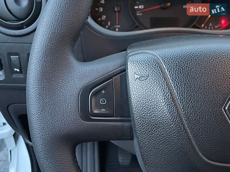Грузовой фургон Renault Master 2016 в Ковеле
