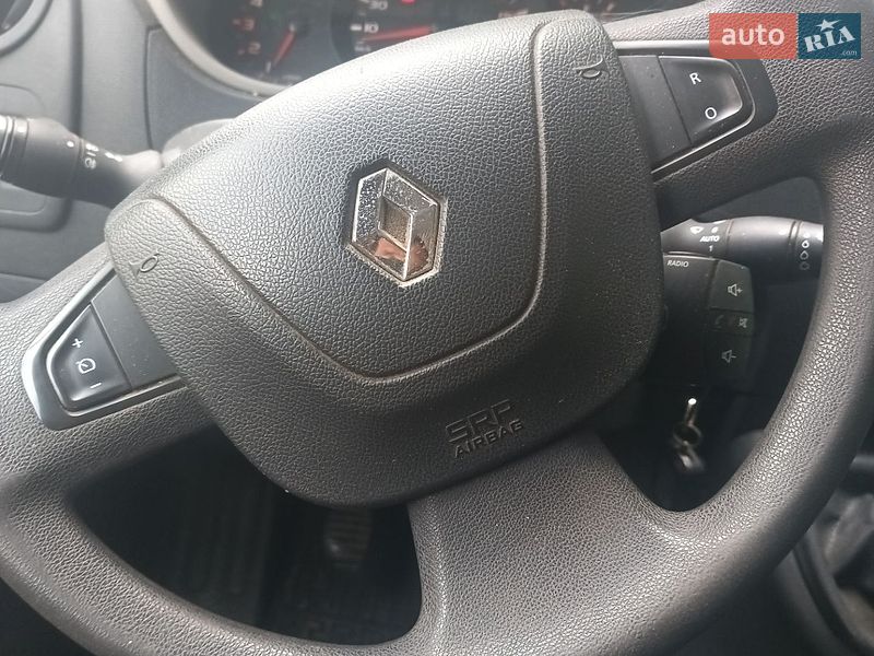 Грузовой фургон Renault Master 2015 в Киеве фото 28 Грузовой фургон Renault Master 2015 в Киеве