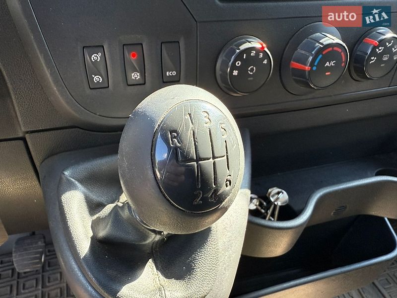 Вантажний фургон Renault Master 2016 в Києві фото 21 Вантажний фургон Renault Master 2016 в Києві