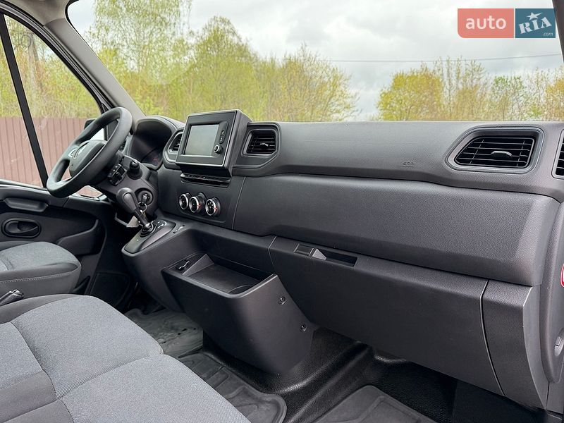 Грузопассажирский фургон Renault Master 2021 в Дубно