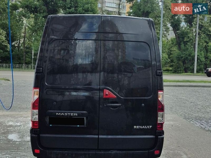 Грузовой фургон Renault Master 2016 в Броварах