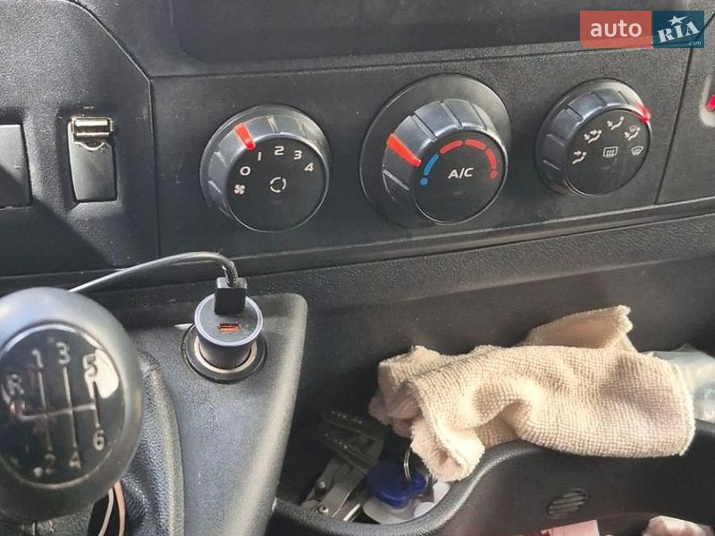 Грузовой фургон Renault Master 2016 в Броварах