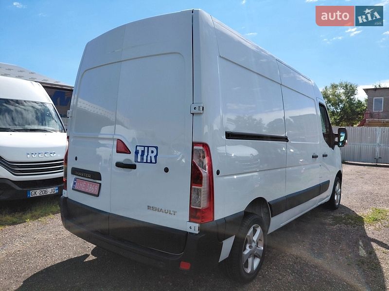 Вантажний фургон Renault Master 2022 в Івано-Франківську