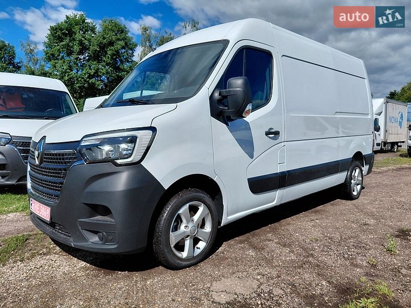 Вантажний фургон Renault Master 2022 в Івано-Франківську