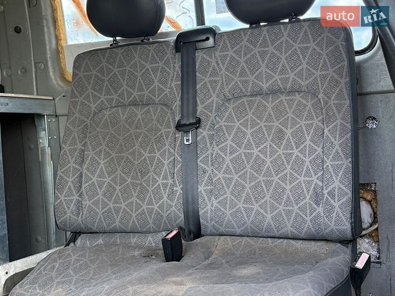 Вантажопасажирський фургон Renault Master 2006 в Знаменівці