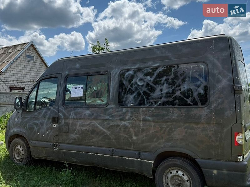 Вантажопасажирський фургон Renault Master 2006 в Знаменівці
