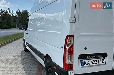 Грузовой фургон Renault Master 2015 в Маневичах