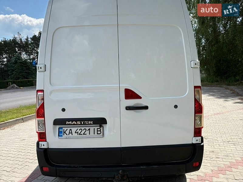Грузовой фургон Renault Master 2015 в Маневичах