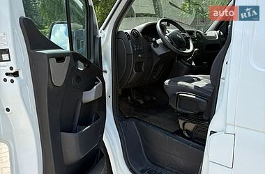 Грузовой фургон Renault Master 2015 в Маневичах