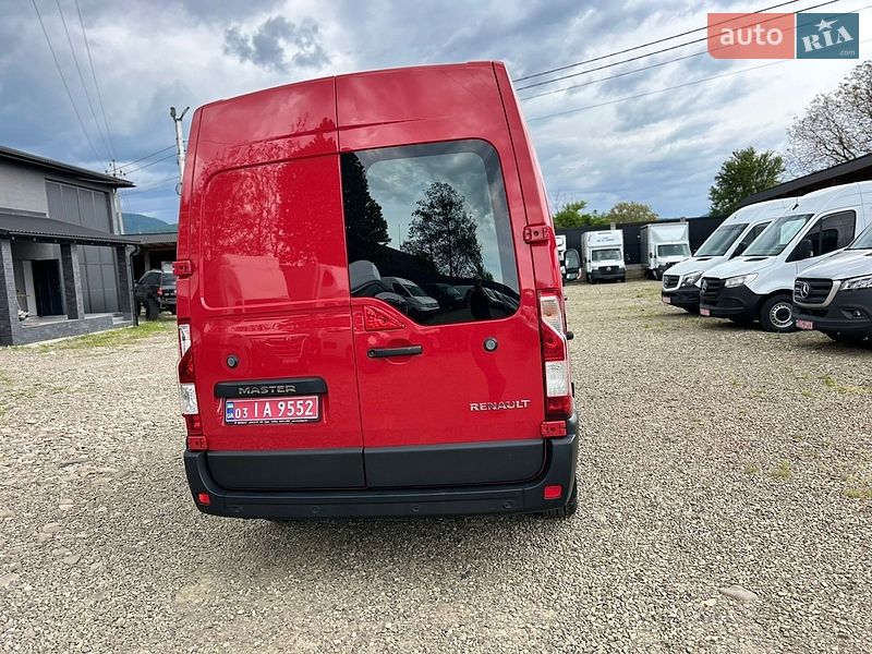 Грузовой фургон Renault Master 2024 в Хусте
