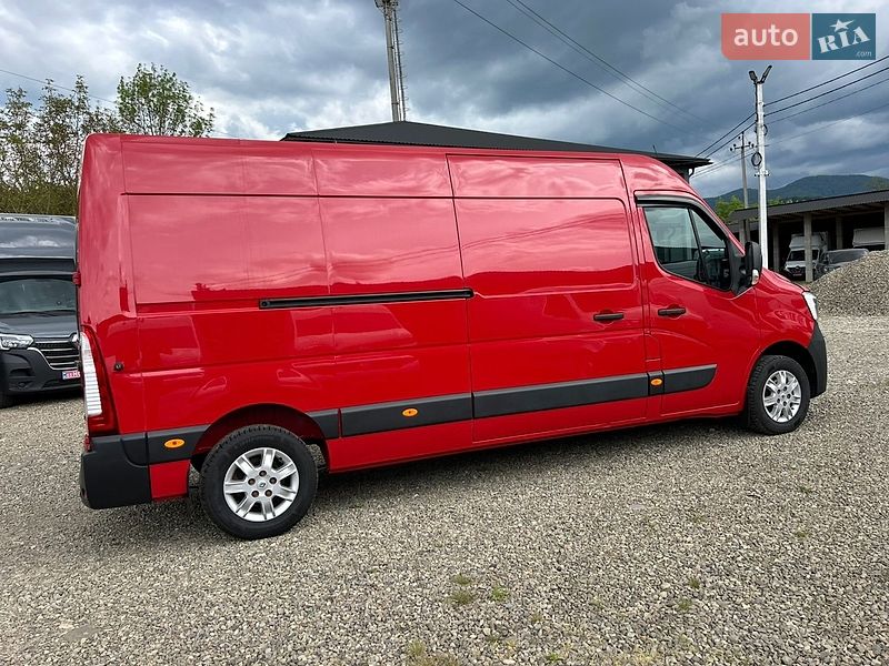 Грузовой фургон Renault Master 2024 в Хусте