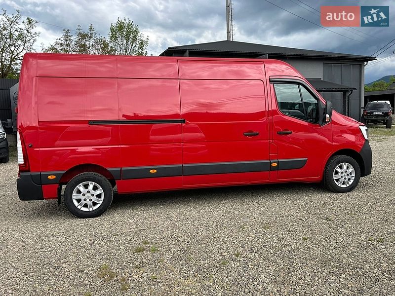 Грузовой фургон Renault Master 2024 в Хусте