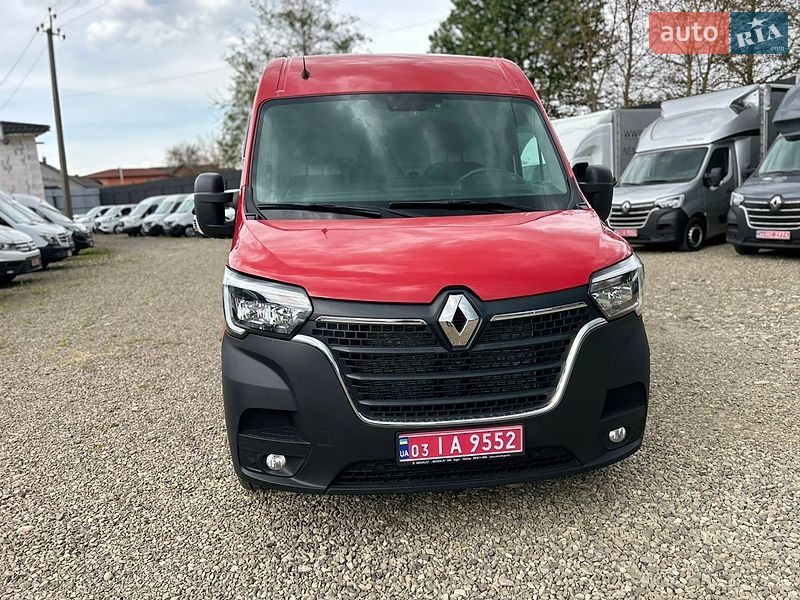 Грузовой фургон Renault Master 2024 в Хусте