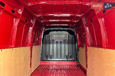 Грузовой фургон Renault Master 2024 в Хусте