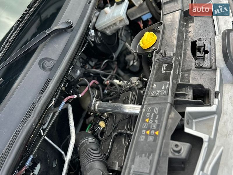 Вантажний фургон Renault Master 2019 в Львові