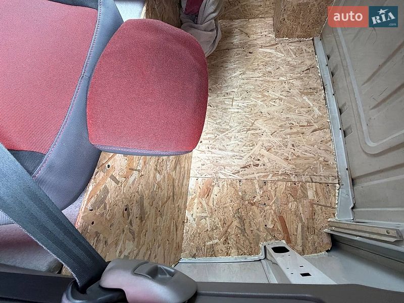 Грузовой фургон Renault Master 2016 в Киеве фото 28 Грузовой фургон Renault Master 2016 в Киеве
