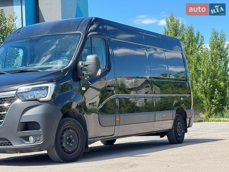 Вантажний фургон Renault Master 2021 в Рівному